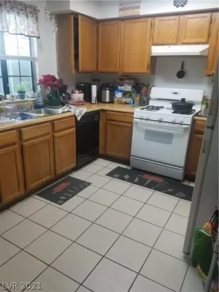 Photo #6: 2263379 Listing 