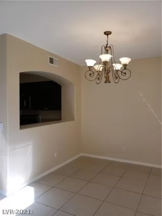 Photo #5: 2263393 Listing