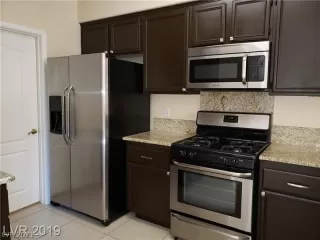 Photo #6: 2263393 Listing