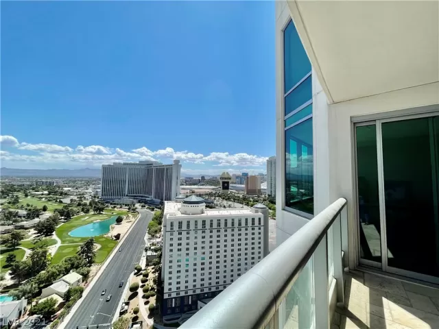 MLS: 2263432 Condo For Sale