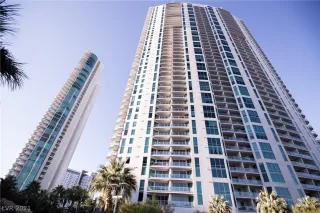 Photo #1: 2263432 Listing 