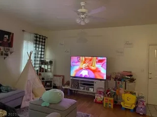 Photo #2: 2263442 Listing