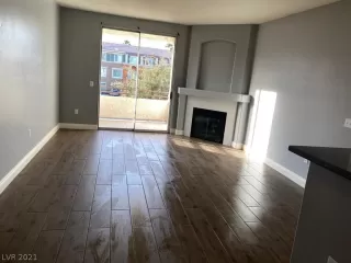 Photo #5: 2263478 Listing