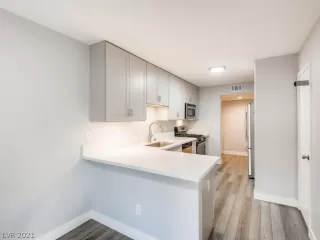 Photo #4: 2263494 Listing 