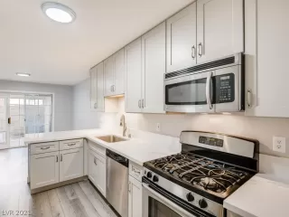 Photo #5: 2263494 Listing 