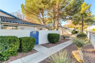 Photo #1: 2263499 Listing