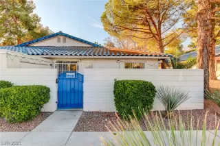 Photo #2: 2263499 Listing