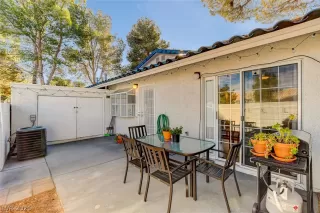 Photo #4: 2263499 Listing