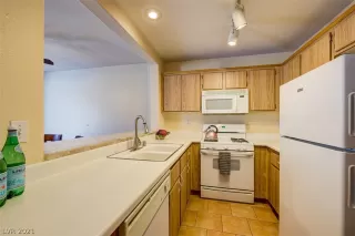 Photo #5: 2263581 Listing 