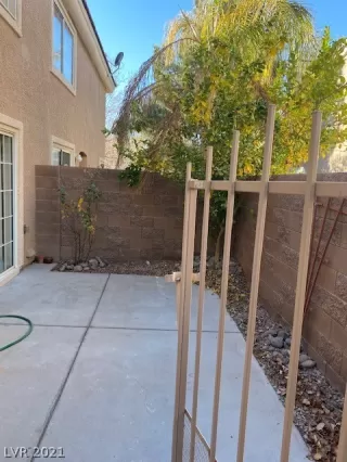 Photo #1: 2263599 Listing 