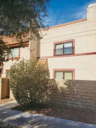 Photo #1: 2263635 Listing 