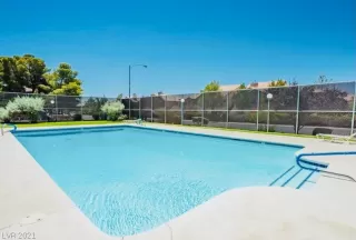 Photo #1: 2263643 Listing