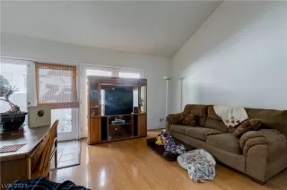 Photo #3: 2263645 Listing 