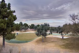 Photo #5: 2263677 Listing