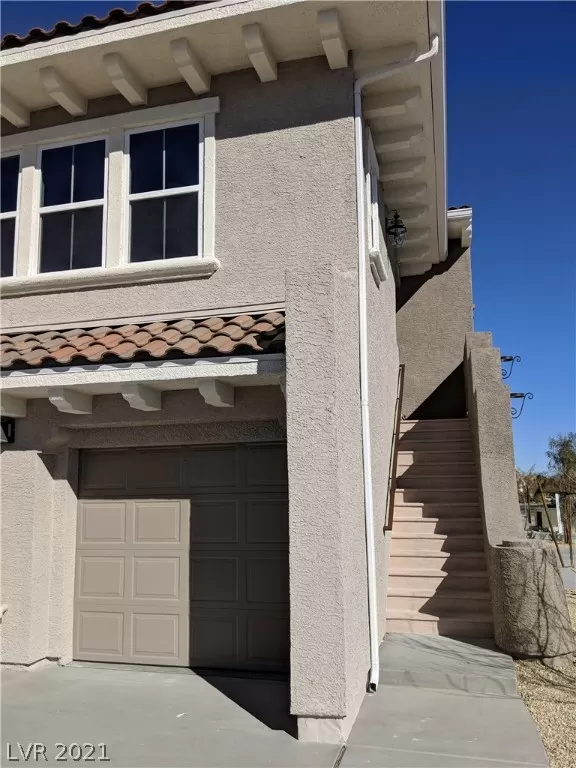 MLS: 2263684 Condo For Sale