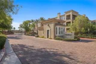 Photo #2: 2263708 Listing 