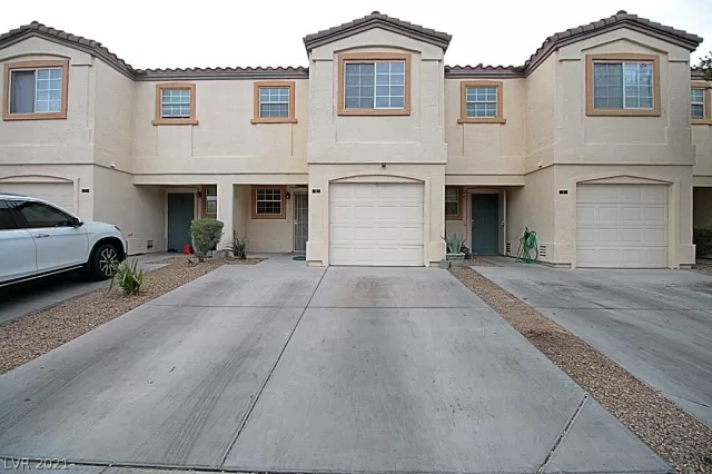 MLS: 2263717 Condo For Sale