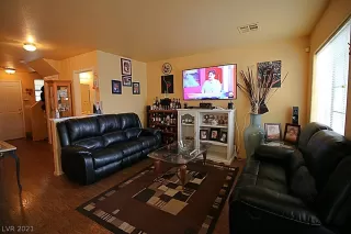 Photo #1: 2263717 Listing