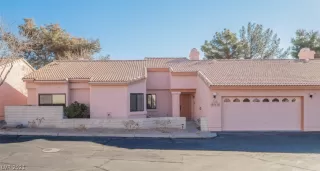 Photo #3: 2263748 Listing