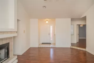 Photo #6: 2263748 Listing