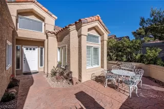 Photo #1: 2263784 Listing