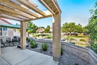 Photo #5: 2263784 Listing