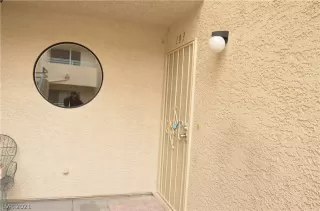 Photo #1: 2263787 Listing 