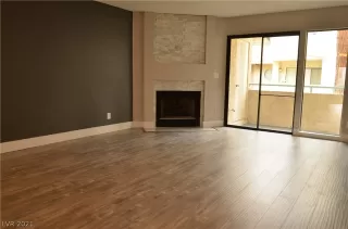 Photo #2: 2263787 Listing 