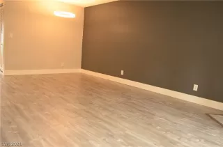 Photo #5: 2263787 Listing 