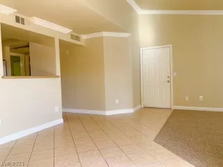 Photo #4: 2263790 Listing