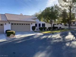 Photo #1: 2263794 Listing