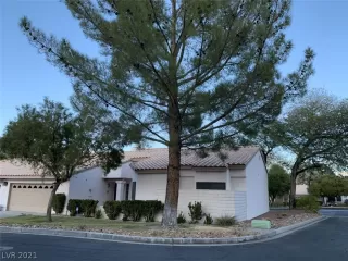 Photo #3: 2263794 Listing