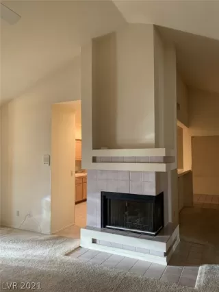 Photo #4: 2263794 Listing