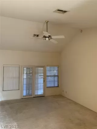 Photo #5: 2263794 Listing