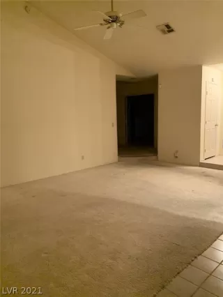 Photo #6: 2263794 Listing