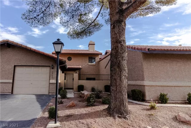 MLS: 2263805 Condo For Sale