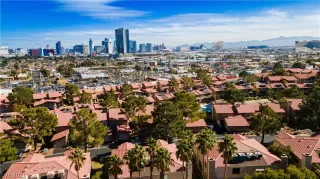 Photo #1: 2263805 Listing