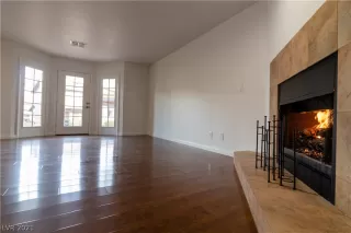 Photo #2: 2263805 Listing