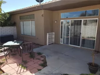 Photo #3: 2263817 Listing