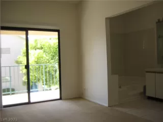 Photo #5: 2263834 Listing 