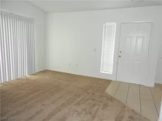 Photo #4: 2263839 Listing