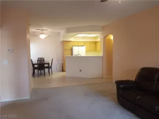 Photo #5: 2263873 Listing 