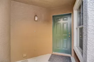 Photo #3: 2263909 Listing