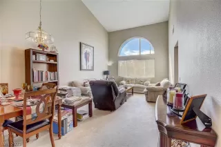 Photo #5: 2263909 Listing