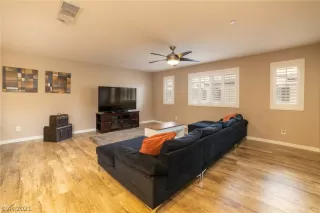 Photo #4: 2263917 Listing 