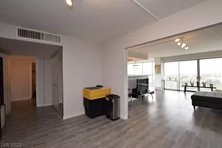 Photo #2: 2263919 Listing