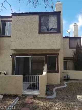 Photo #1: 2263952 Listing