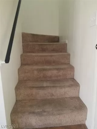 Photo #5: 2263952 Listing