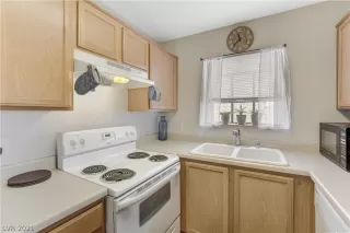 Photo #3: 2263960 Listing 