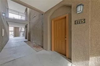 Photo #1: 2263964 Listing